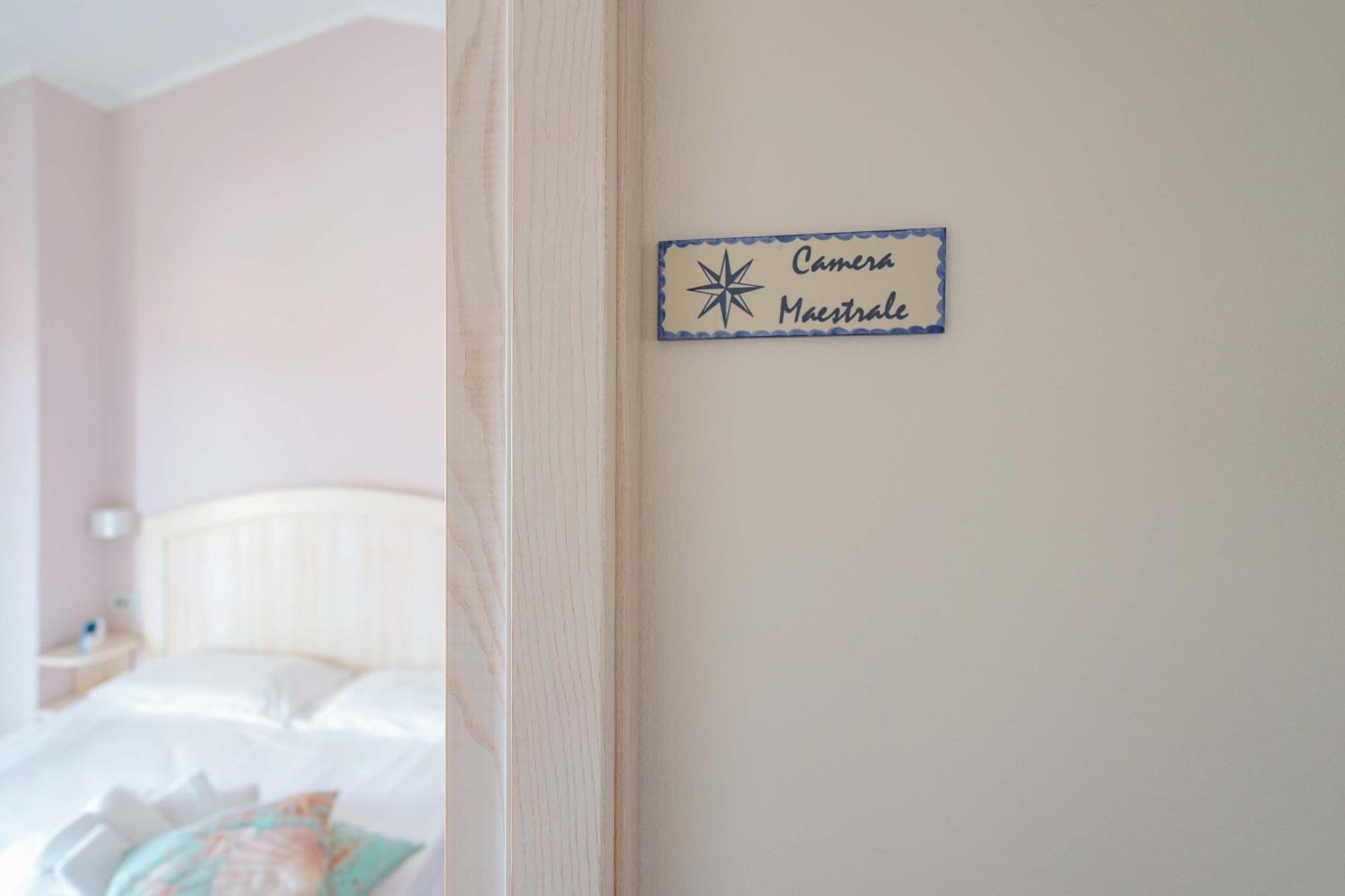 La Rosa Dei Venti Bed and Breakfast Villasimius Εξωτερικό φωτογραφία